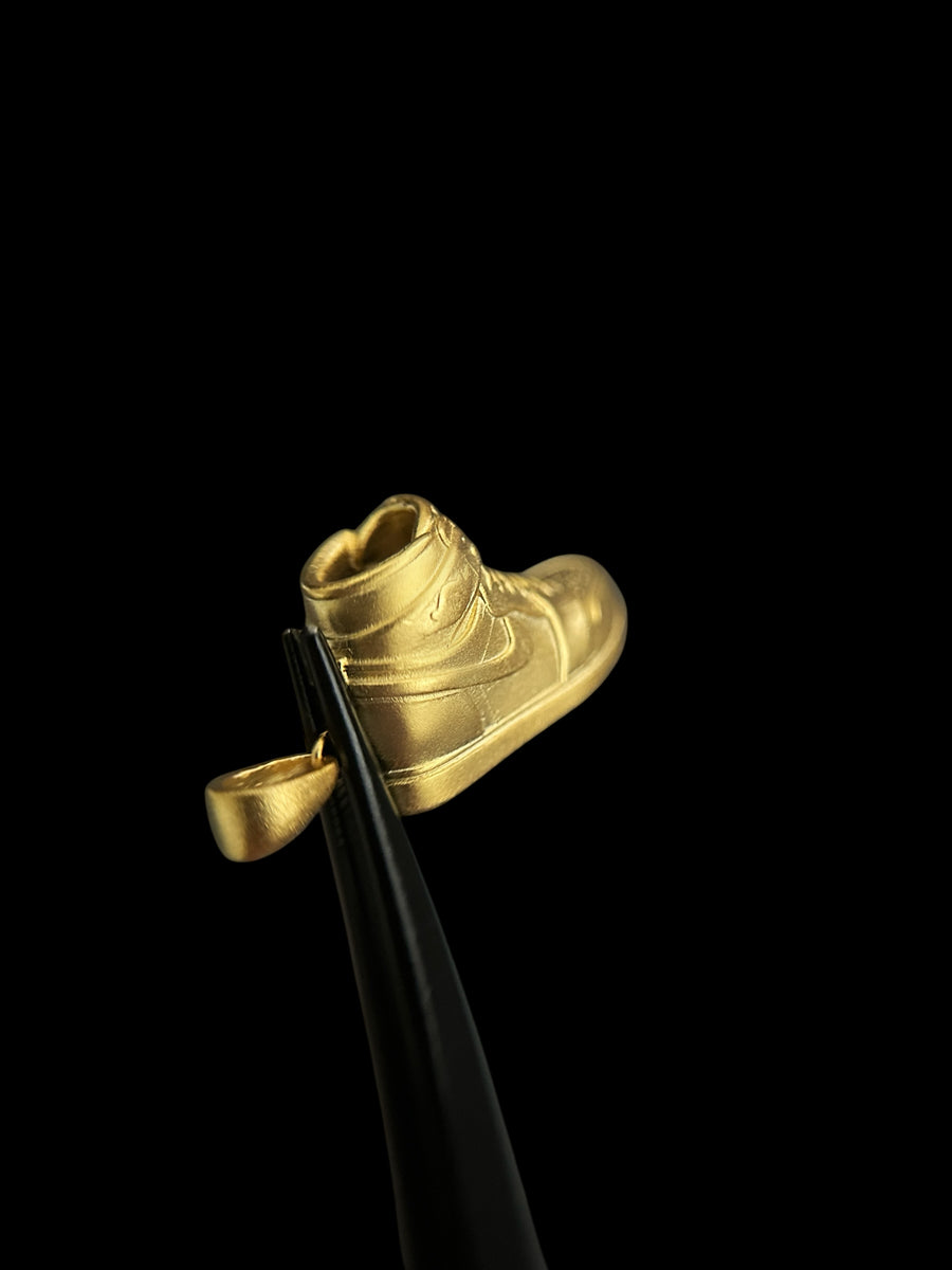jordan 1 gold pendant foot locker